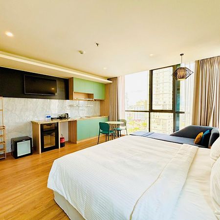 Nam Hotel & Residences Da Nang Exterior foto